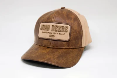 BONE ESTRUTURADO PREMIUM JOHN DEERE - BADGE -