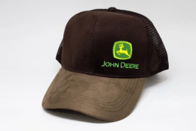 BONE BRIM AGRICOLA JD - MARROM