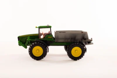 BRINQUEDO 1/64 DRY BOX SPREADER