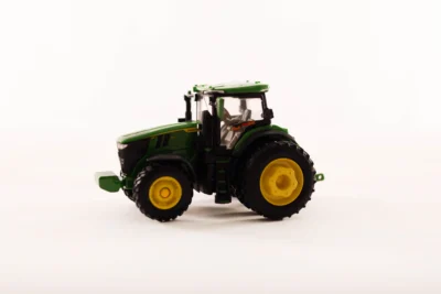 JD 7R 330